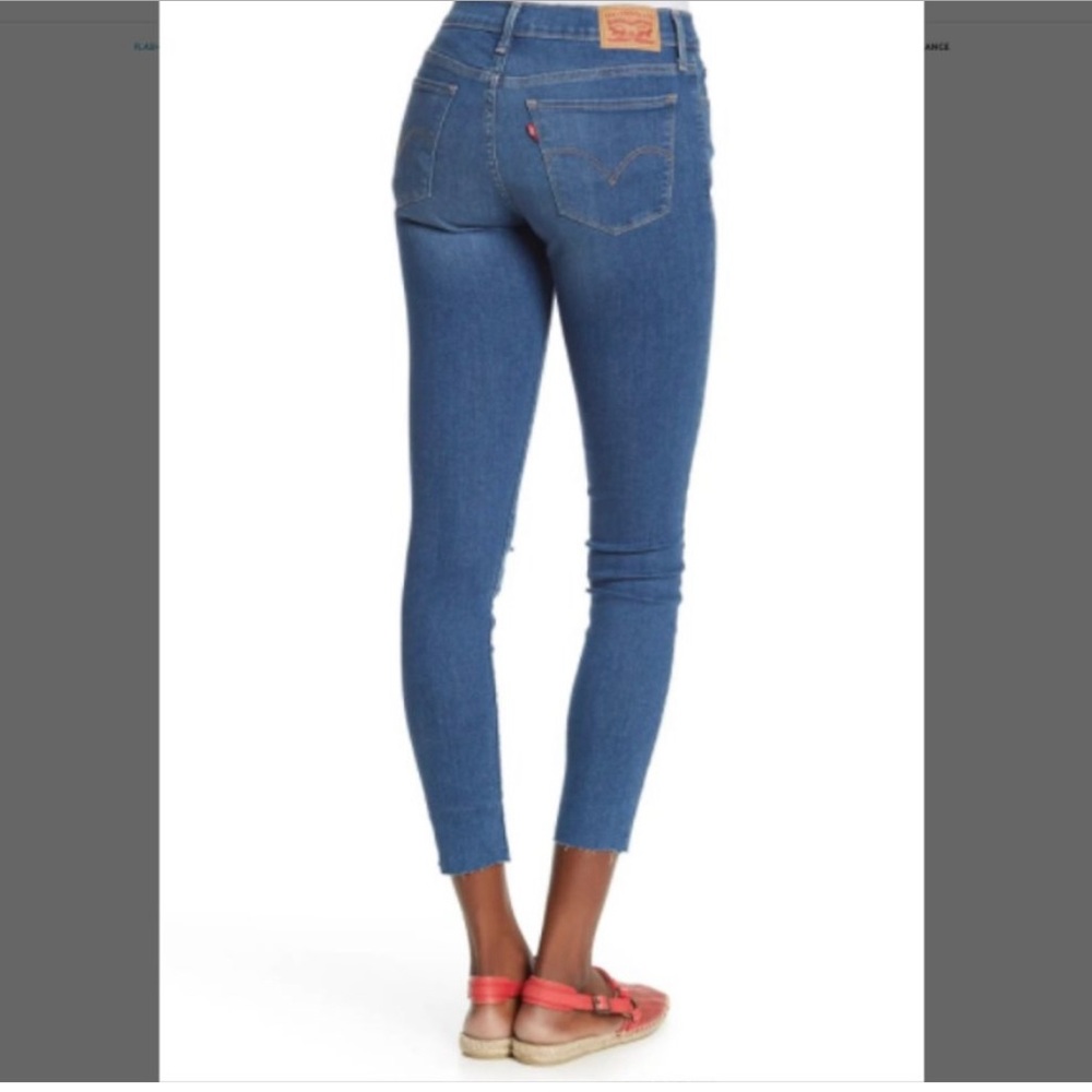 Levi’s 710 Super Raw Hem Distressed Skinny Jeans Size 26